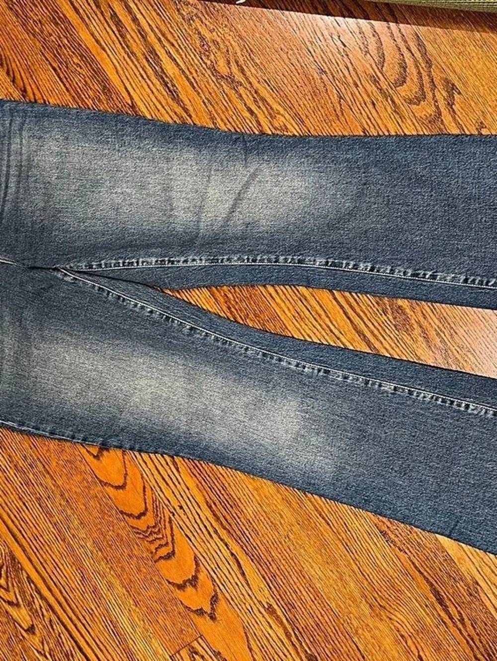 L'AGENCE Simmonds Flare Jeans in Blue Waist 29
